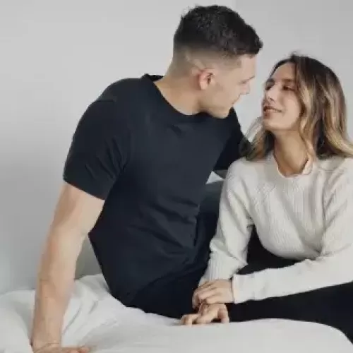 The Ultimate Red Flag: Finding Love in Rehab and Destroying the Relationship Waiting at Home